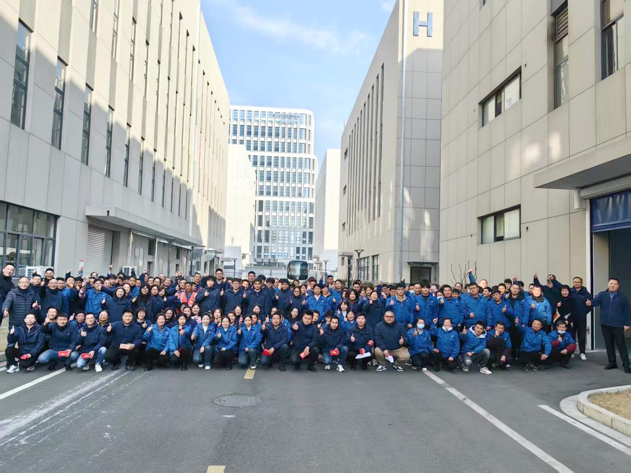 新年大吉大利，萬事開門紅